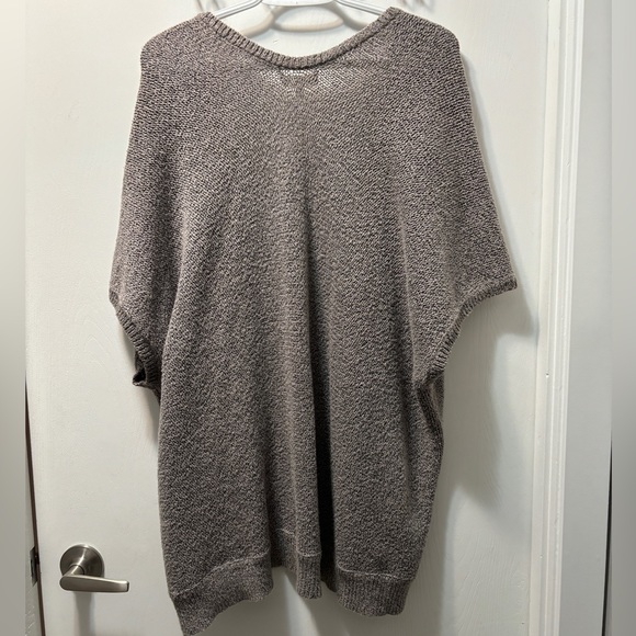 Community XXS Heather Gray Cape - Picture 2 of 6